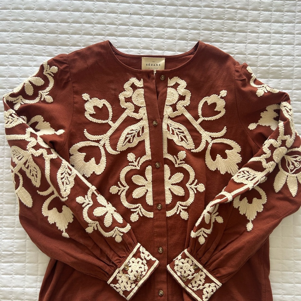 Elegant Rust Floral Blouse - Picture 6 of 10